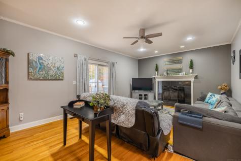 22 Brookfield Road Seymour CT 06483