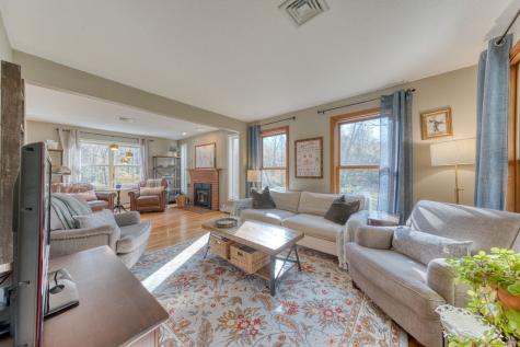 14 Daly Road East Hampton CT 06424