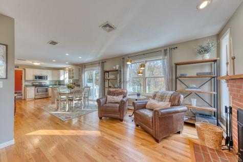 14 Daly Road East Hampton CT 06424