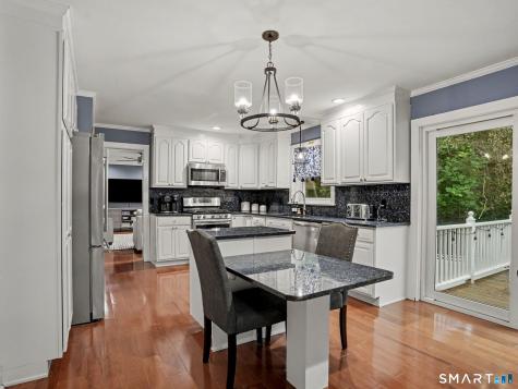 255 Tanglewood Circle Milford CT 06461