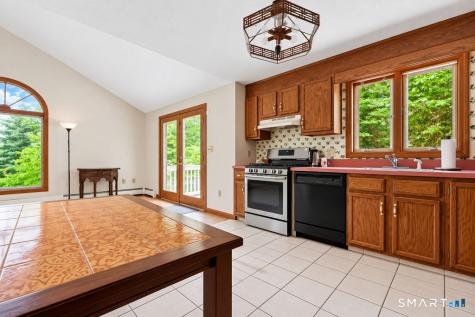 10 Oak Hill Drive Clinton CT 06413