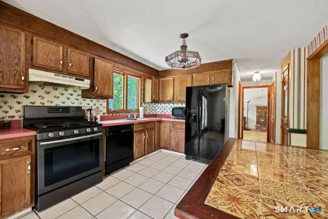 10 Oak Hill Drive Clinton CT 06413