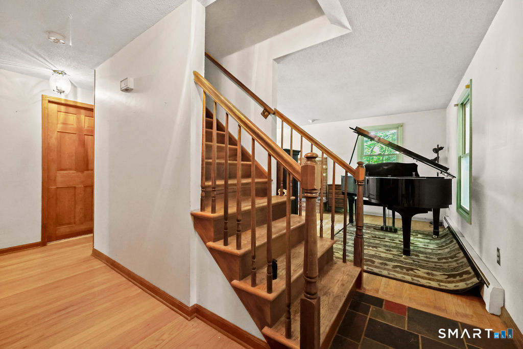 10 Oak Hill Drive Clinton CT 06413