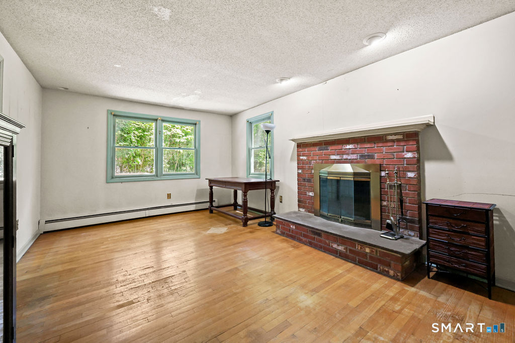 10 Oak Hill Drive Clinton CT 06413