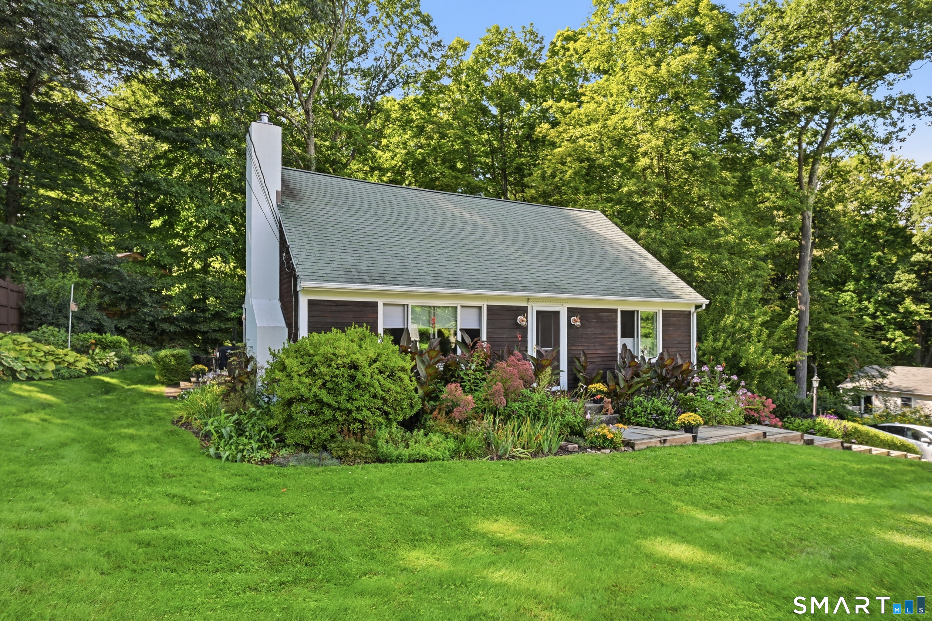 2 Ward Drive Danbury CT 06810