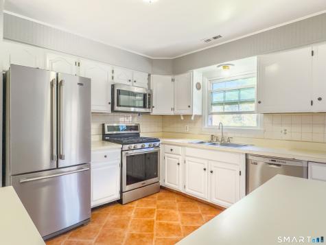 12 Dorset Drive New Milford CT 06776