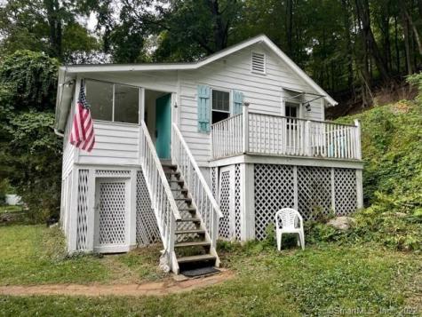 330 State Route 39 New Fairfield CT 06812