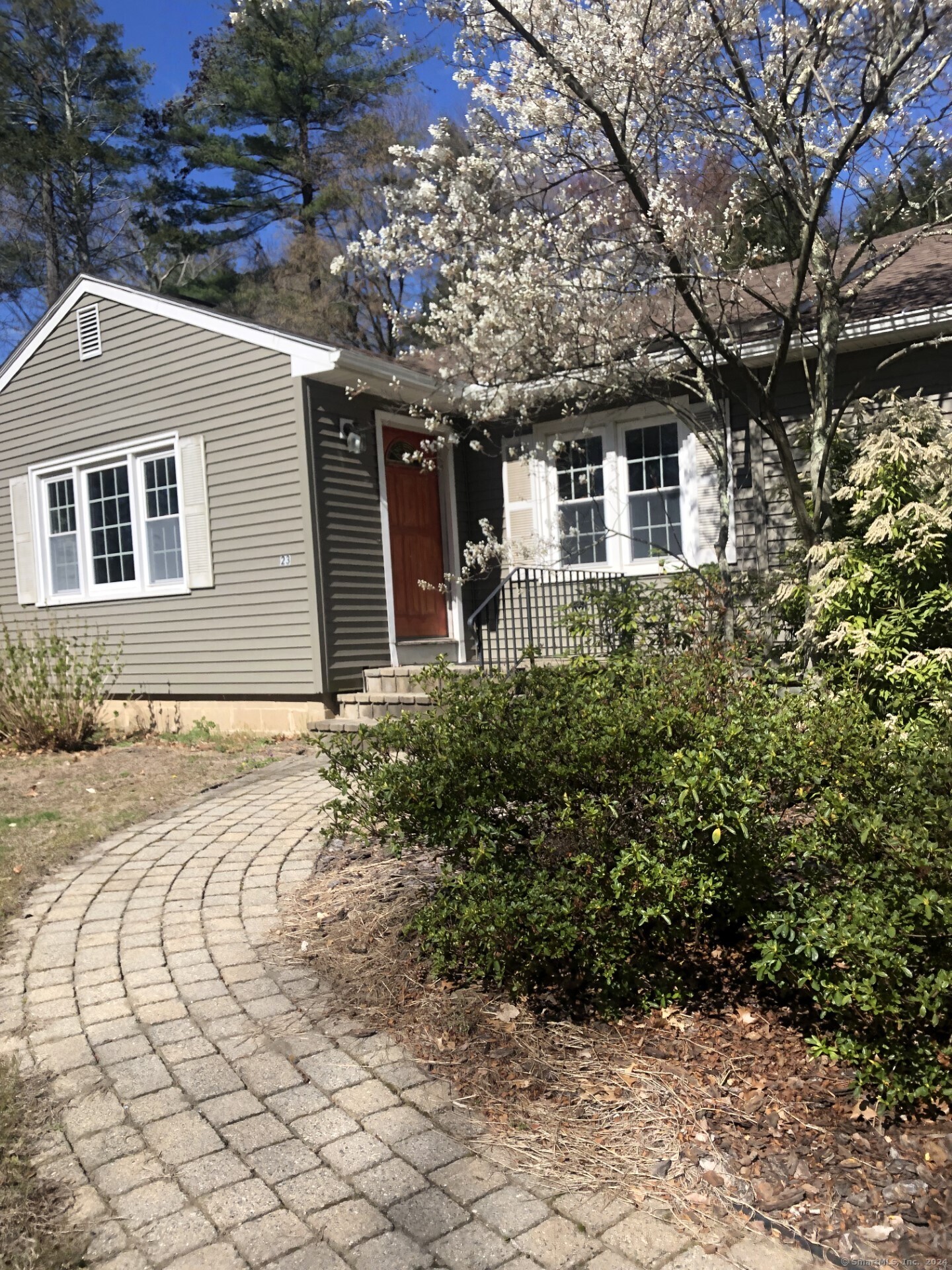 23 Wolcott Road Simsbury CT 06070