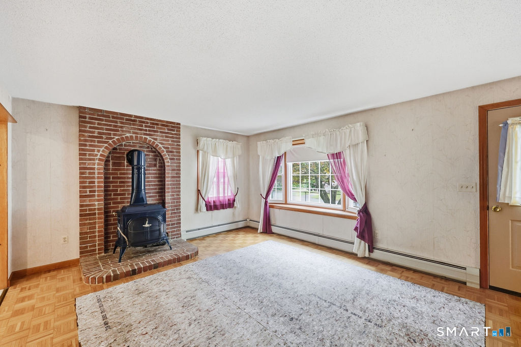55 Edwards Street Manchester CT 06042