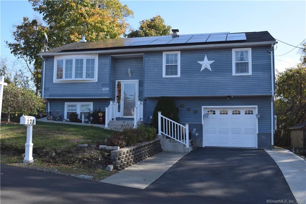 228 Daytona Street West Haven CT 06516