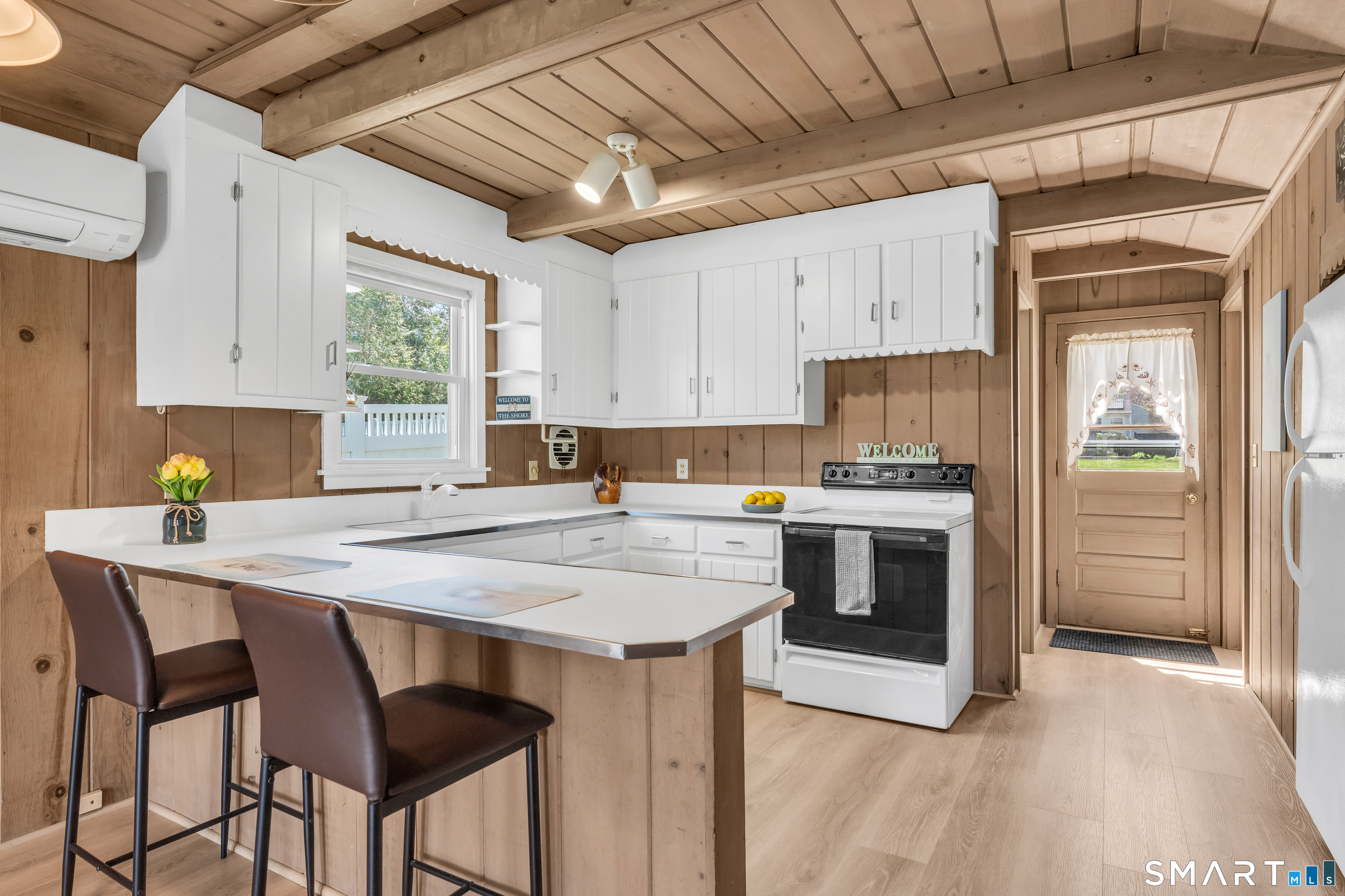 15 Washington Avenue Old Lyme CT 06371