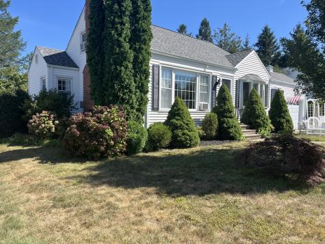 29 North Coe Lane Ansonia CT 06401