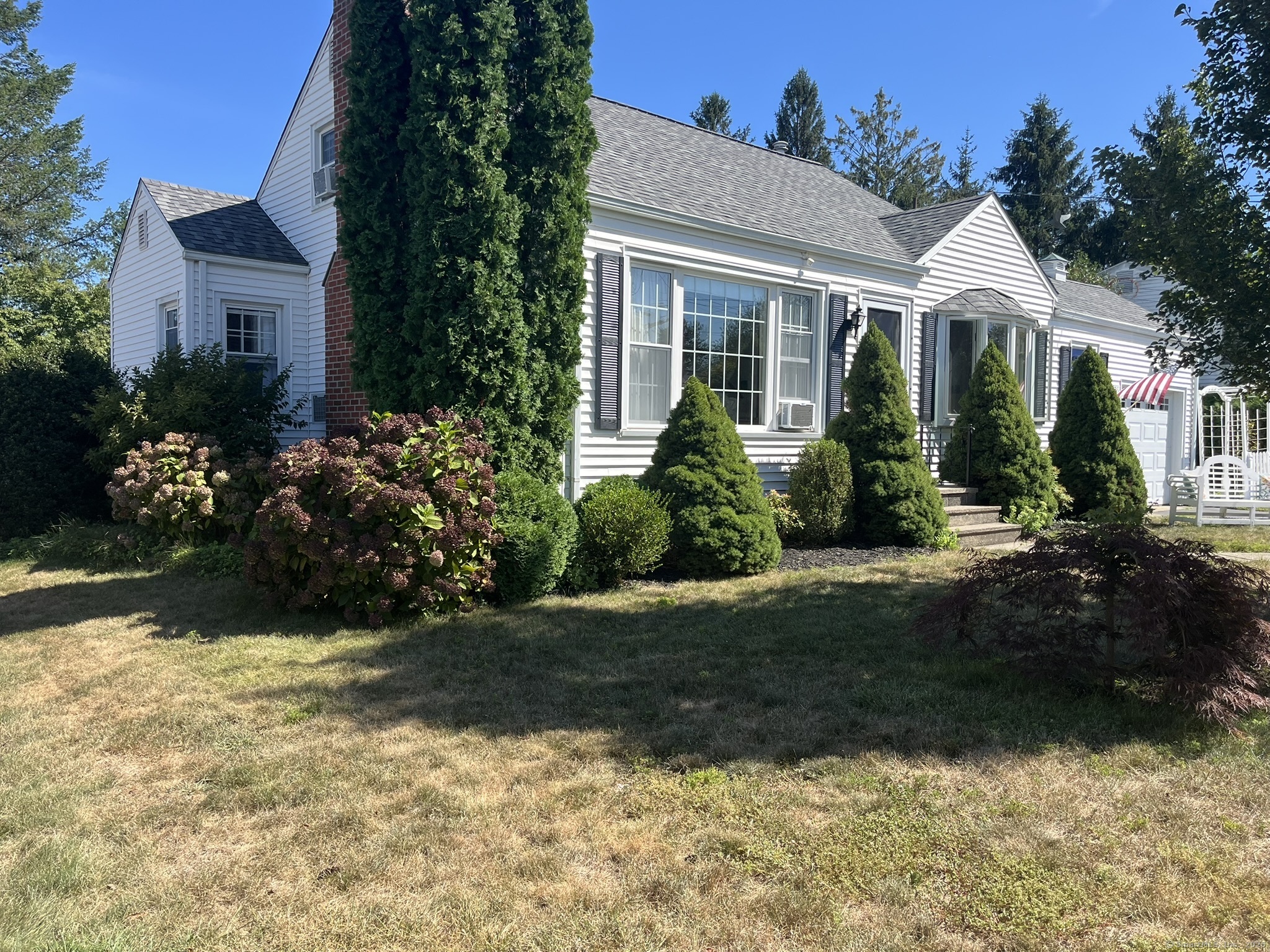 29 North Coe Lane Ansonia CT 06401