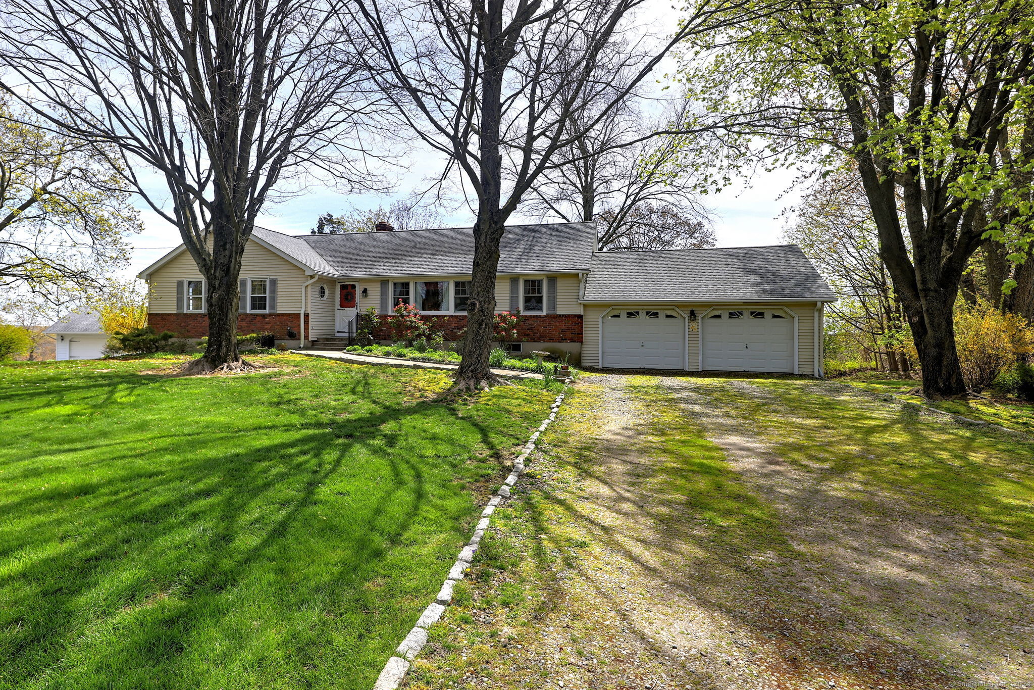 19 Stowe Drive Shelton CT 06484