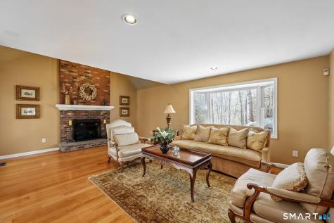 86 Quail Run Madison CT 06443