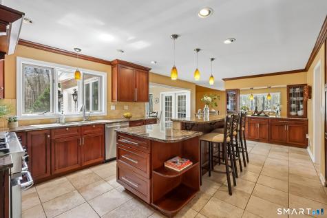 86 Quail Run Madison CT 06443