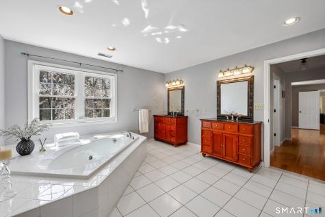 86 Quail Run Madison CT 06443