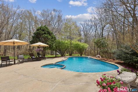 86 Quail Run Madison CT 06443