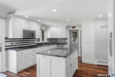 21 Marshalls Meadows Wethersfield CT 06109
