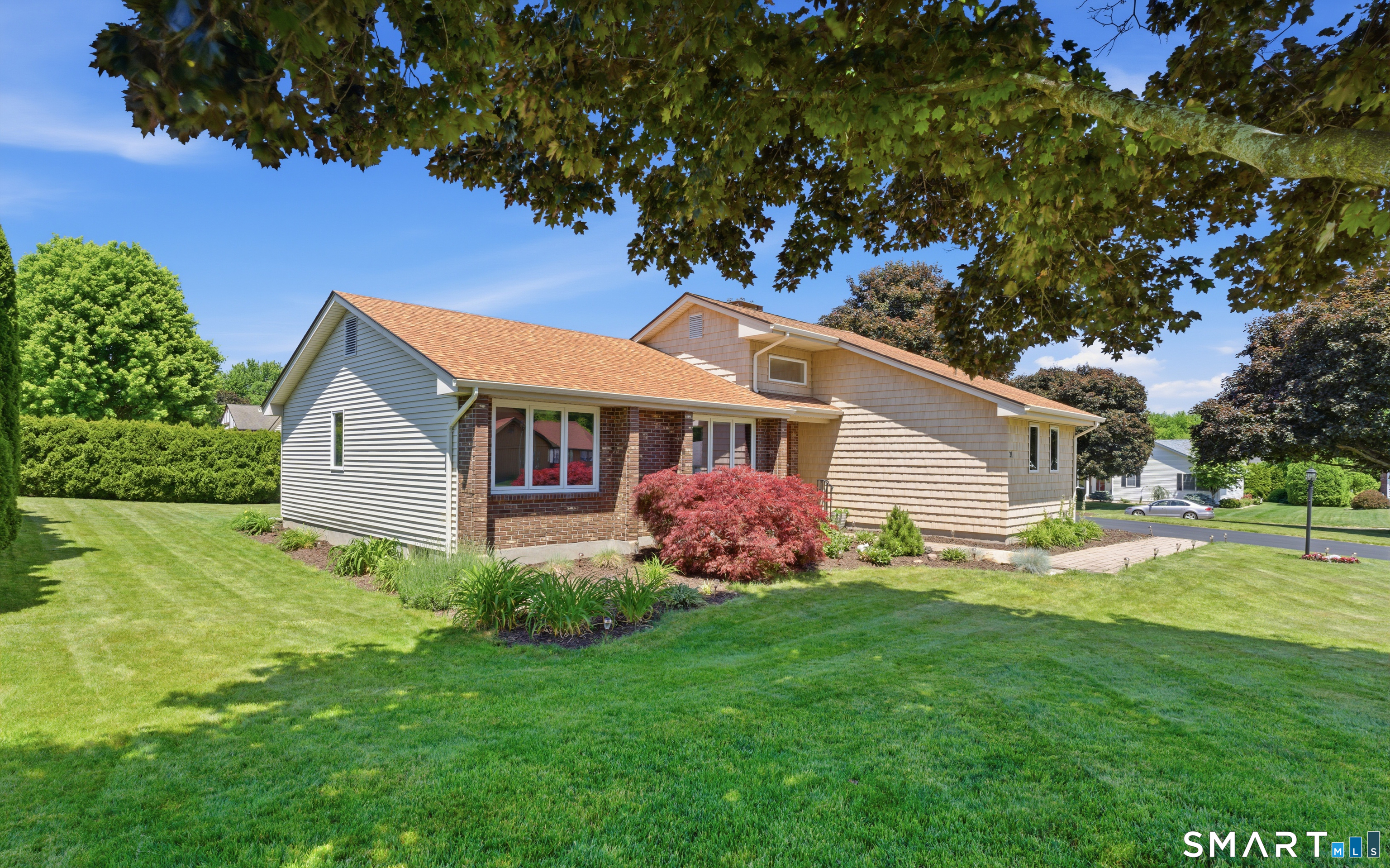 21 Marshalls Meadows Wethersfield CT 06109
