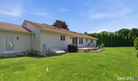21 Marshalls Meadows Wethersfield CT 06109