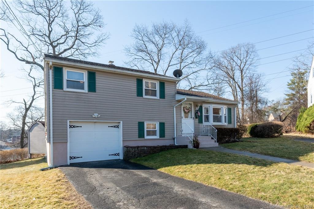 59 Robincrest Drive Waterbury CT 06708