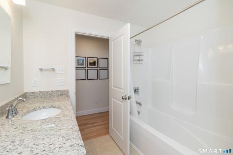 2 Iris Court Cromwell CT 06416