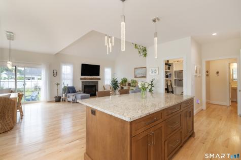 2 Iris Court Cromwell CT 06416
