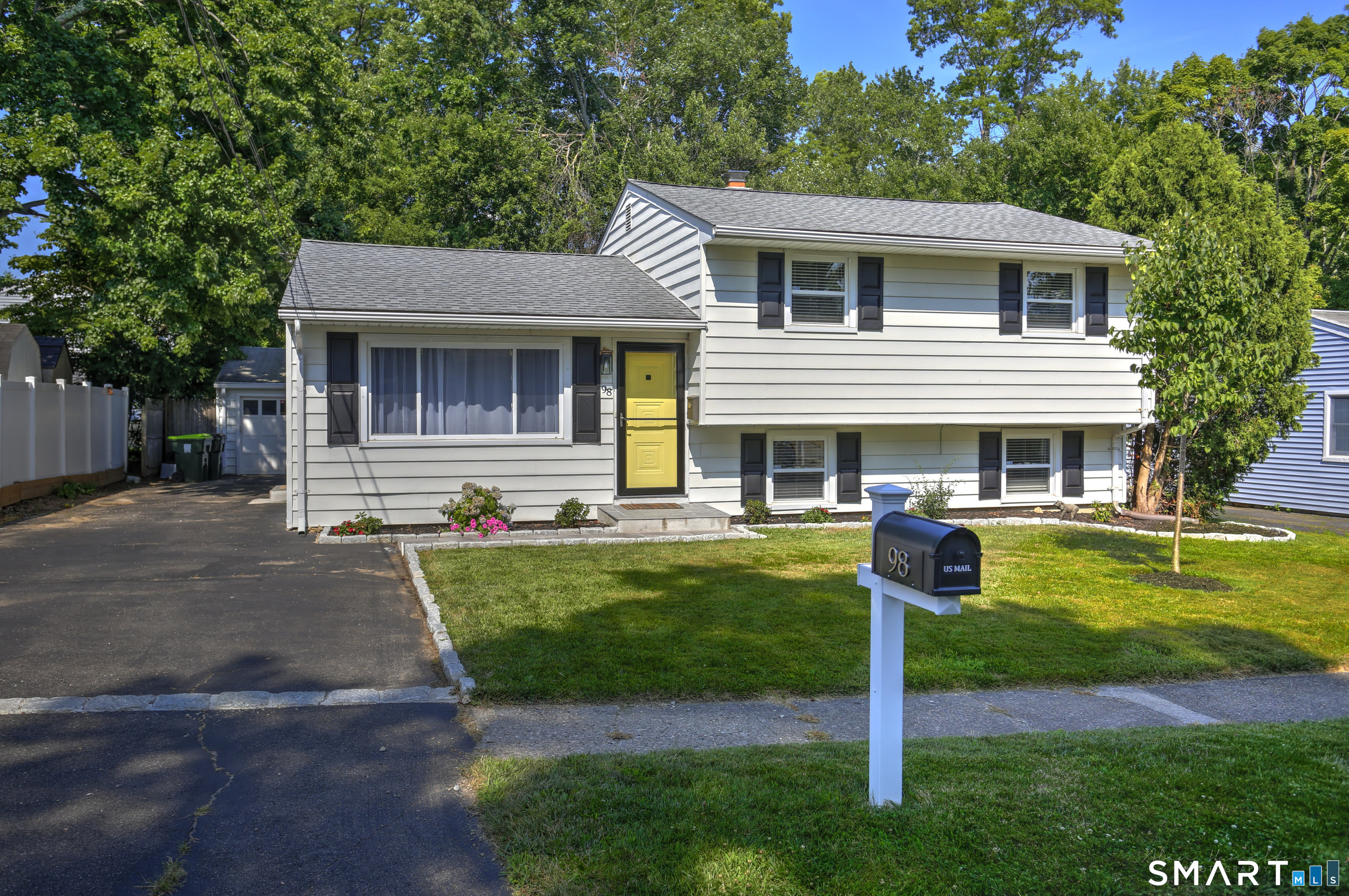 98 Youngstown Road Fairfield CT 06824