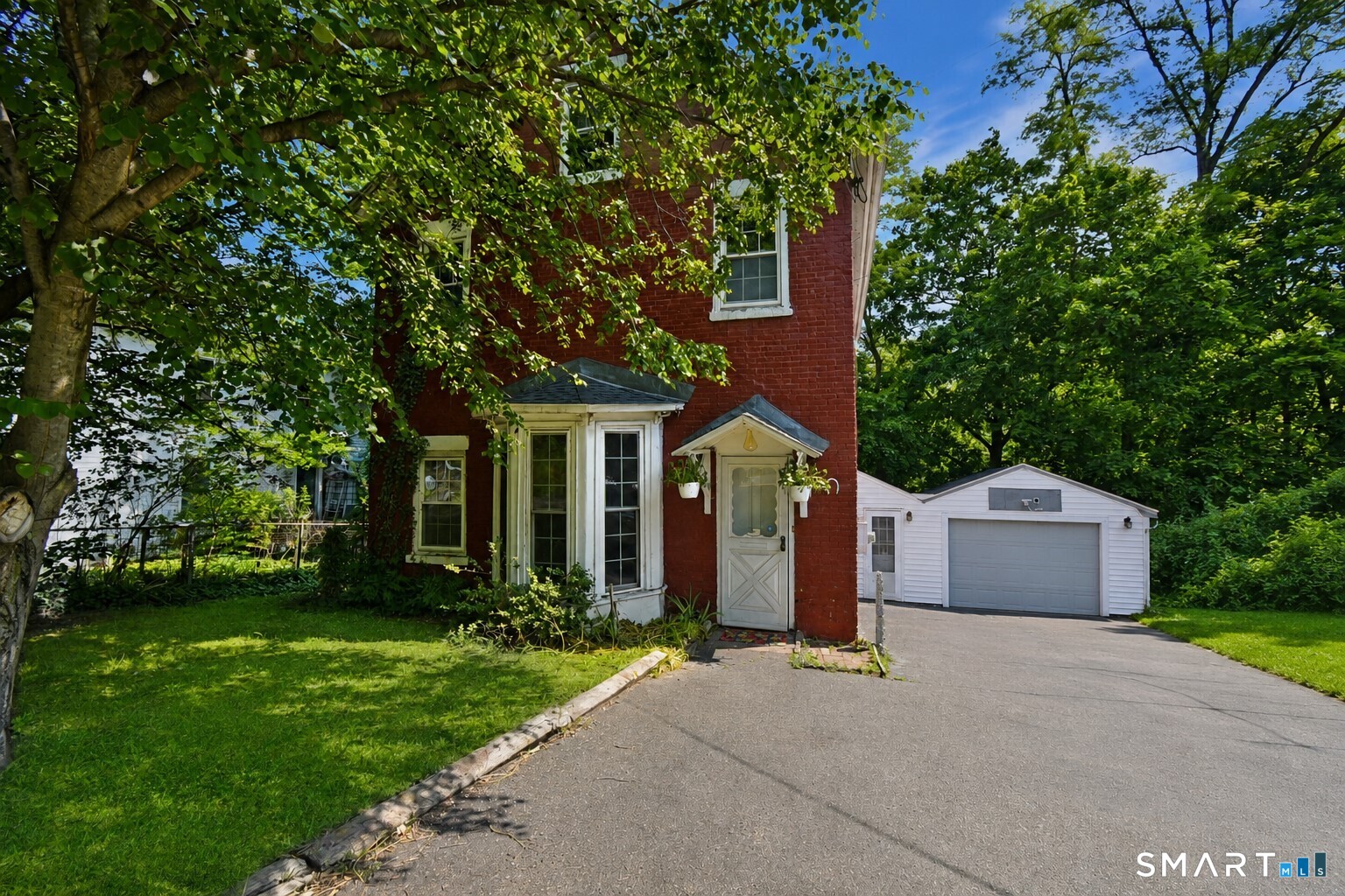 286 Bloomfield Avenue West Hartford CT 06117