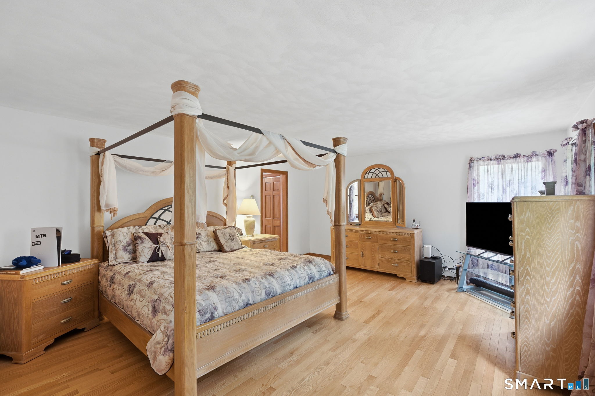 17 Eska Drive Ledyard CT 06339