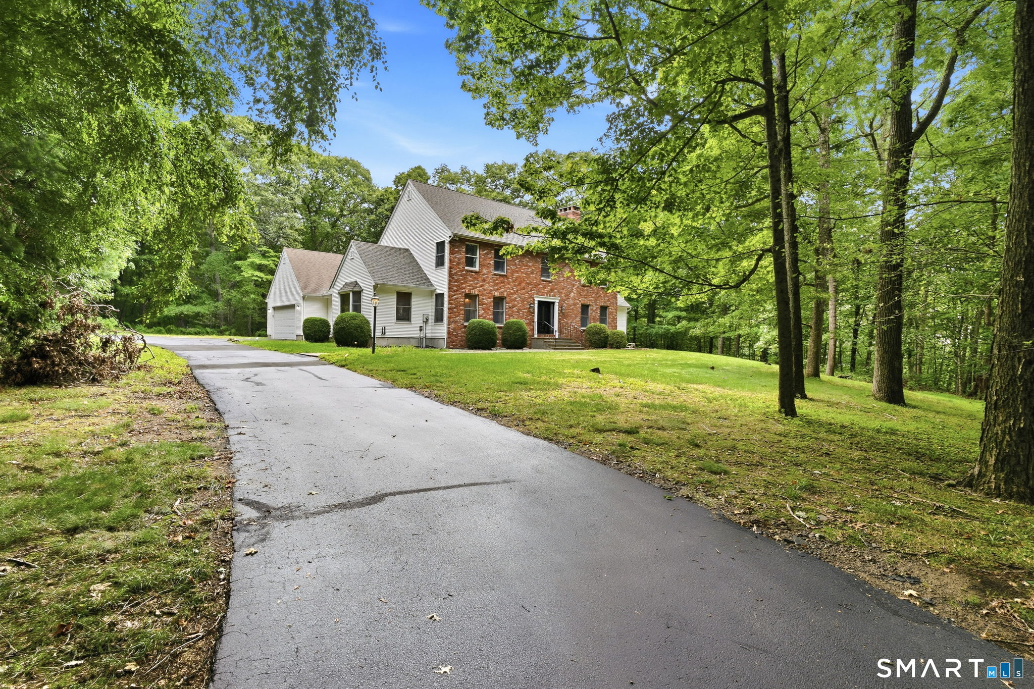 17 Eska Drive Ledyard CT 06339