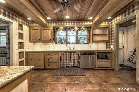 60 Rochford Avenue Hamden CT 06514