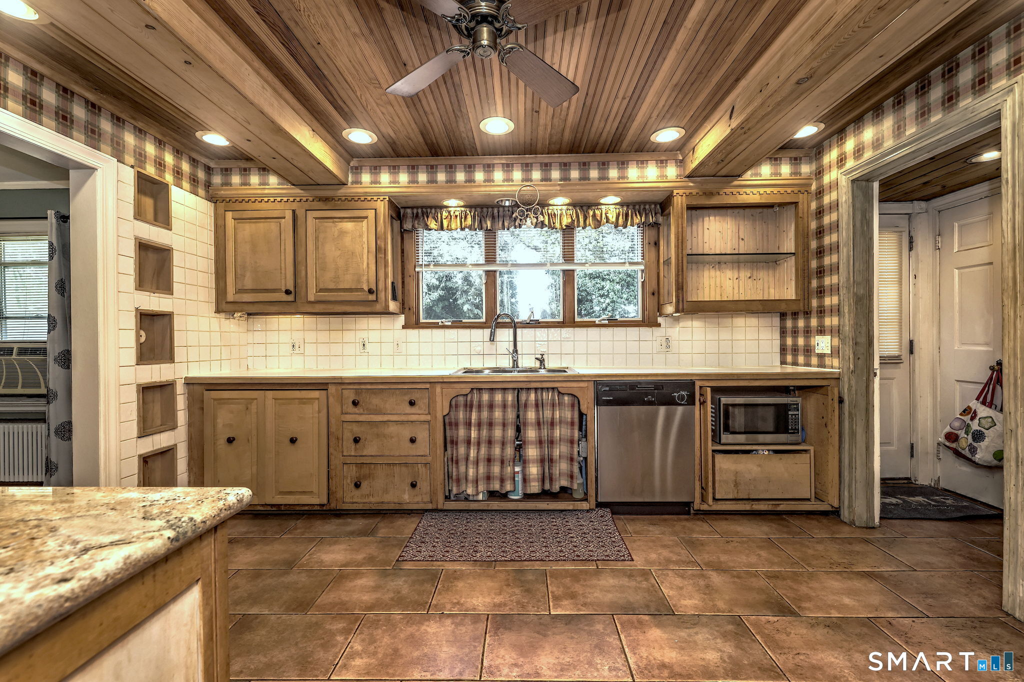 60 Rochford Avenue Hamden CT 06514