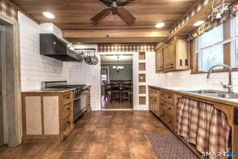 60 Rochford Avenue Hamden CT 06514
