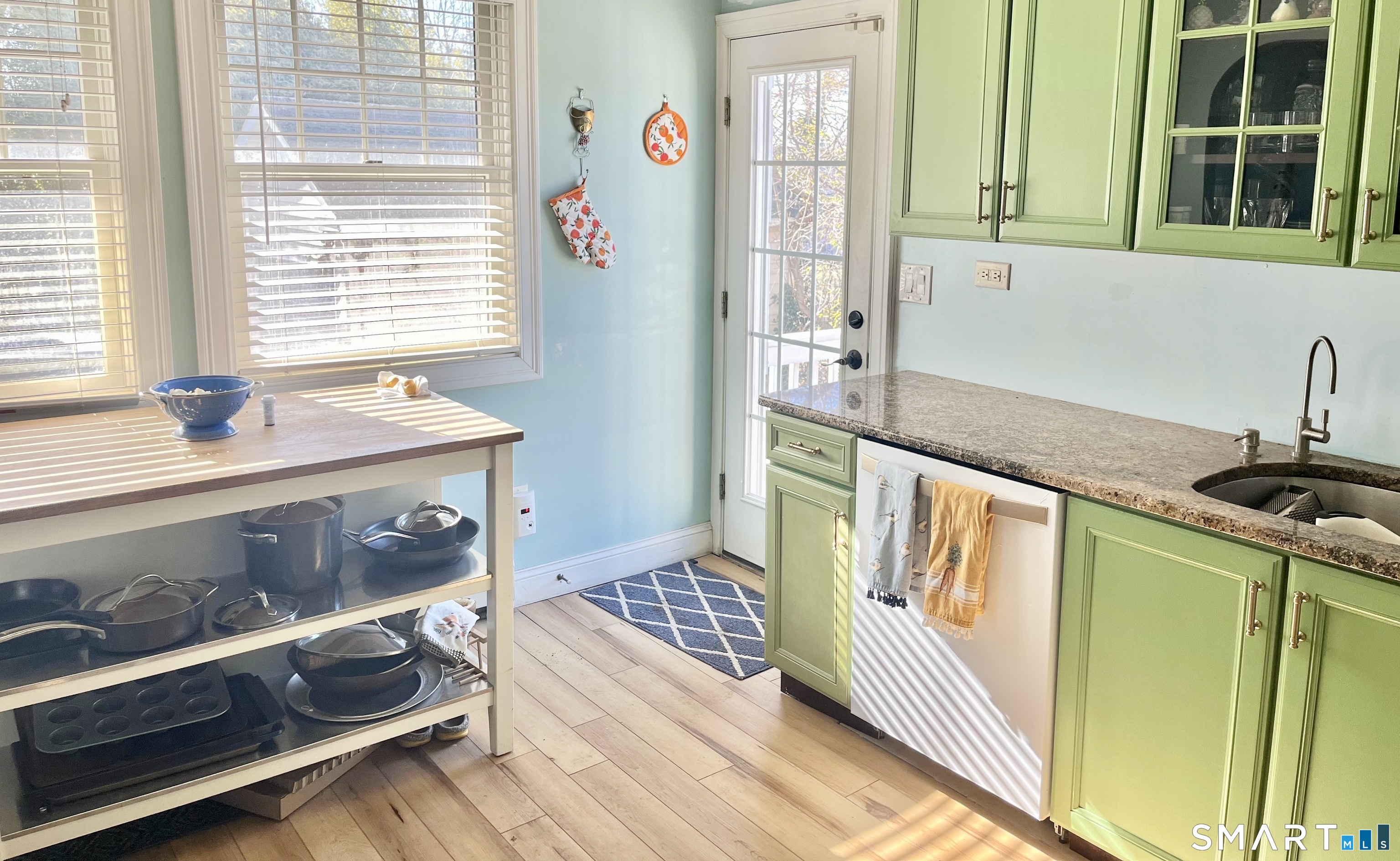 416 Lighthouse Road New Haven CT 06512
