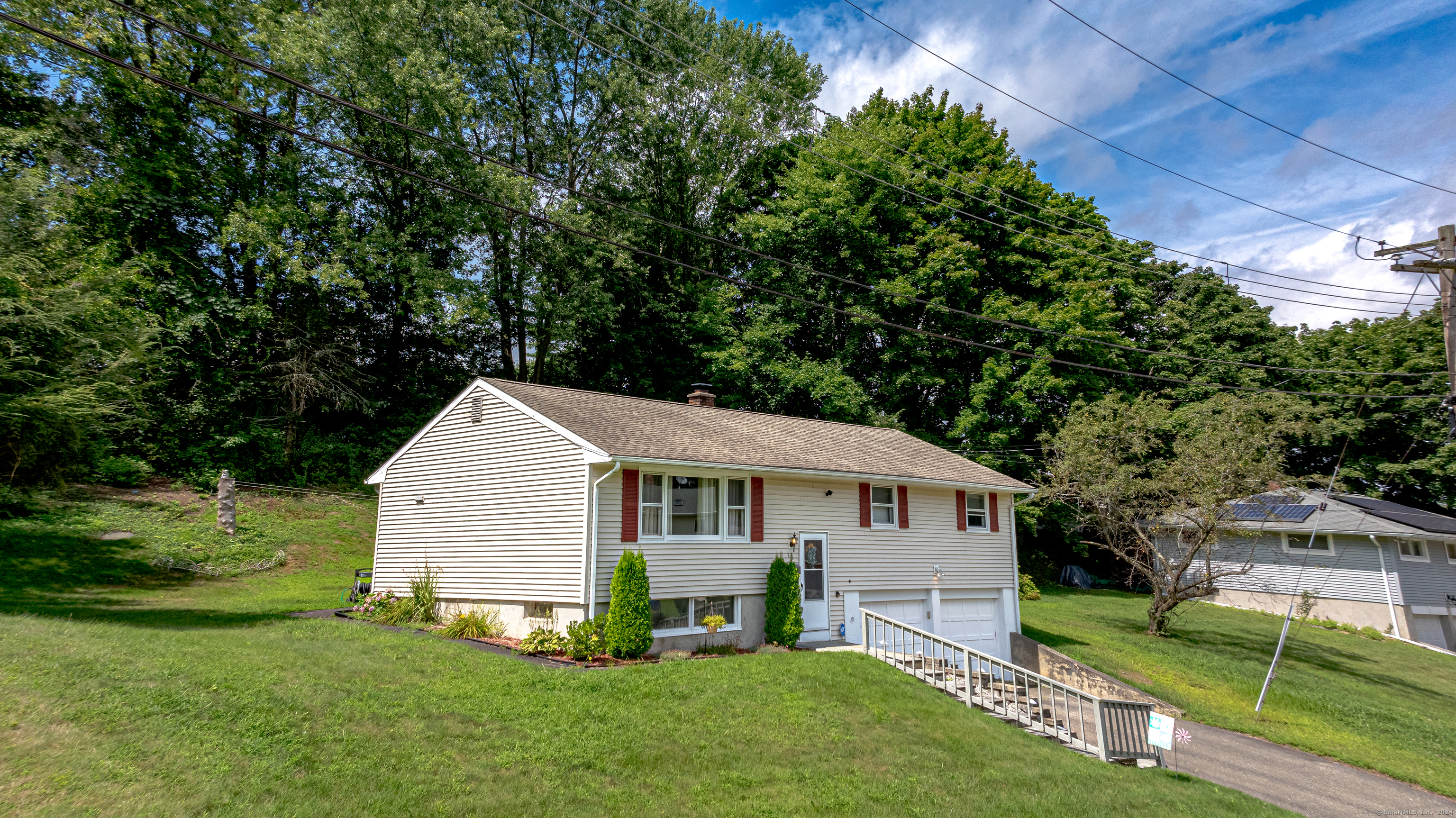 78 Cottage Grove Lane Waterbury CT 06706