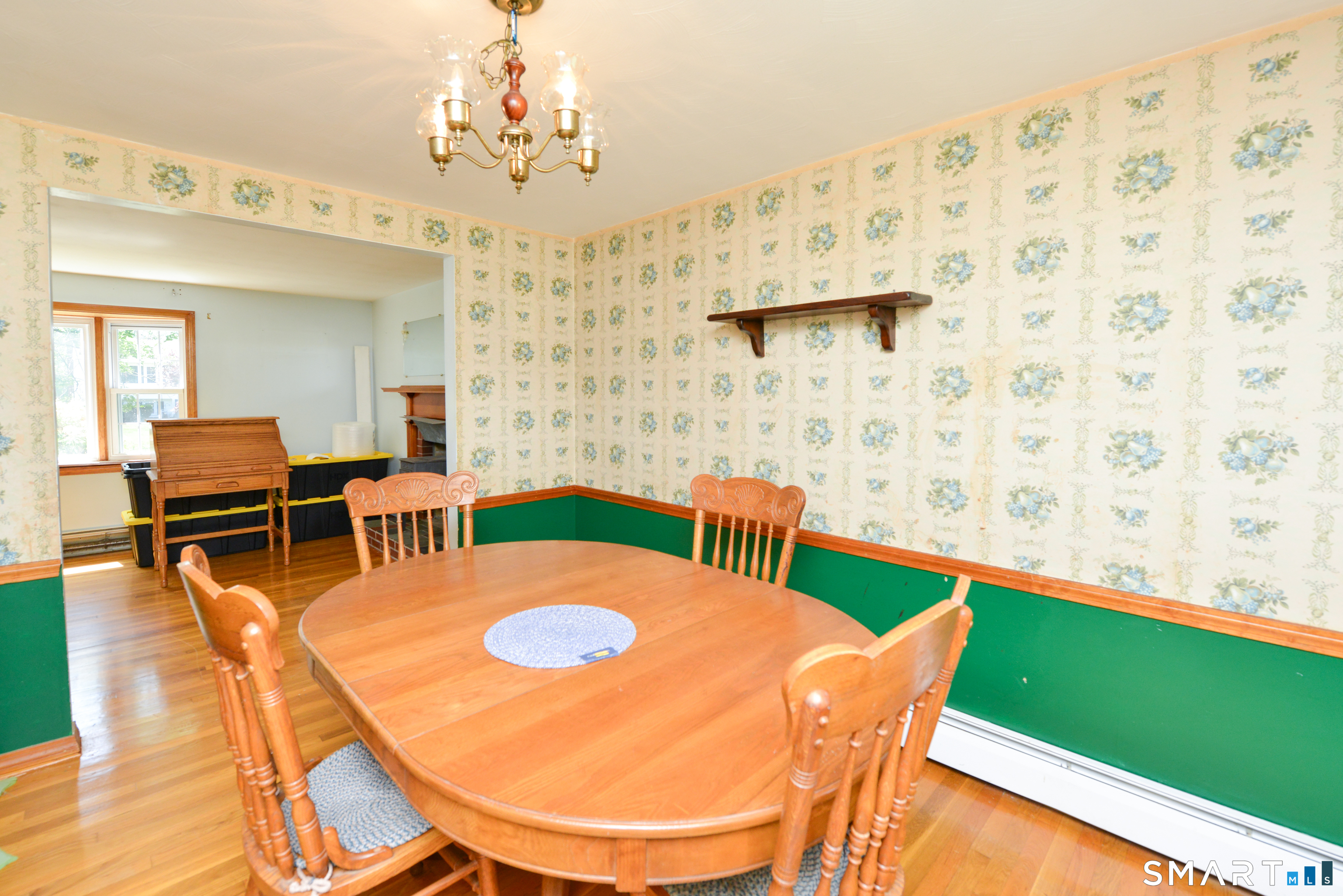 96 Crestwood Trail East Hartford CT 06118