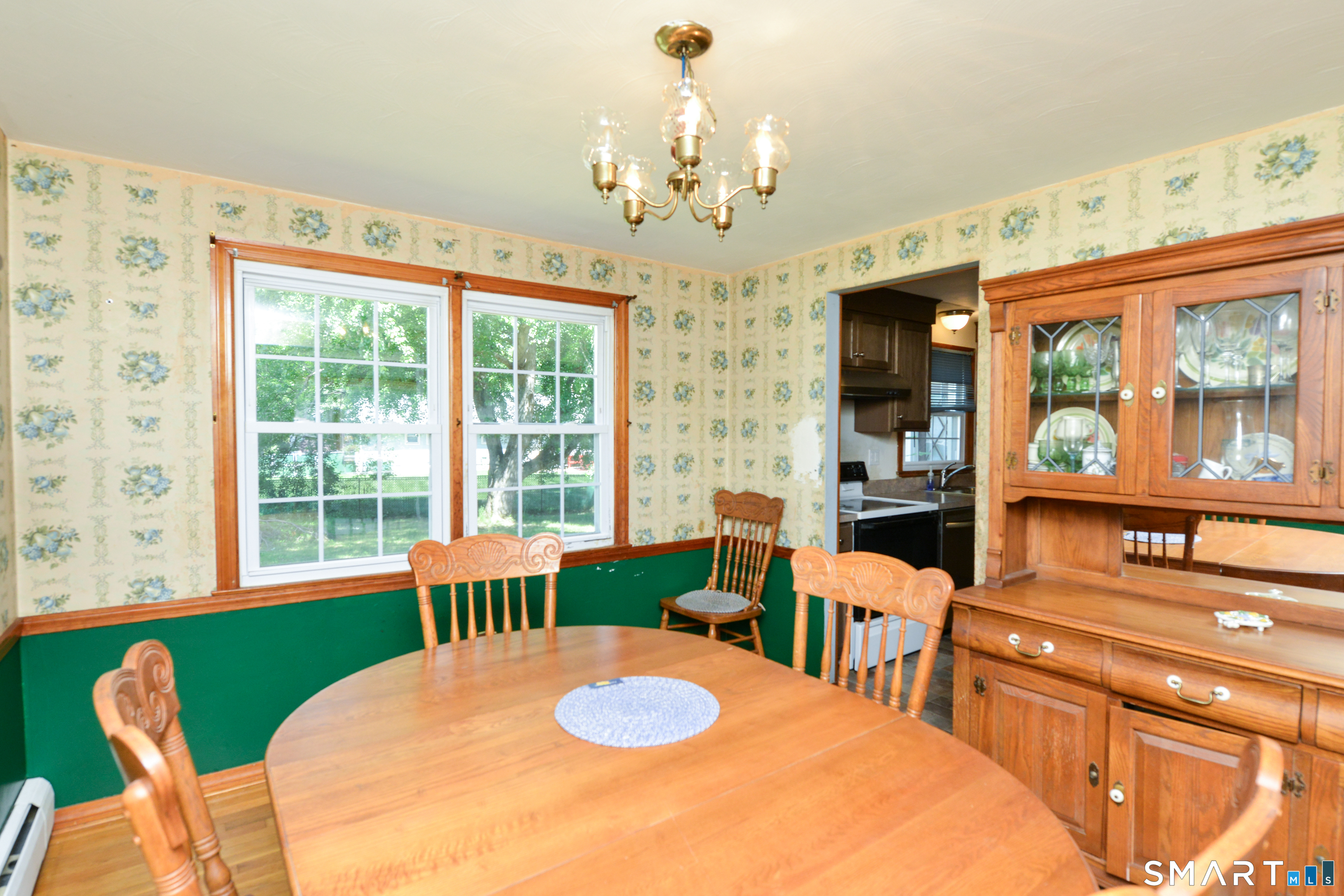96 Crestwood Trail East Hartford CT 06118