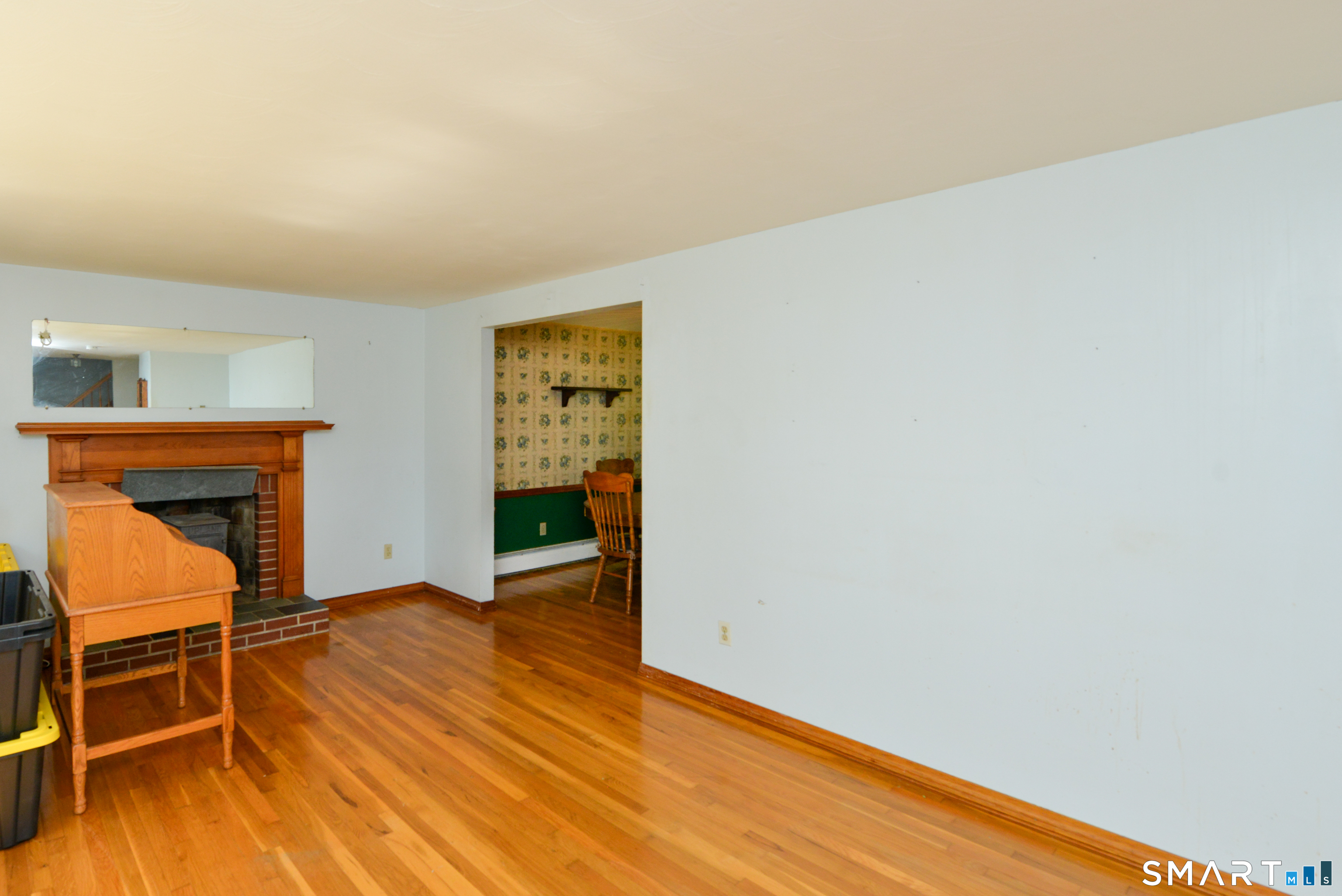 96 Crestwood Trail East Hartford CT 06118