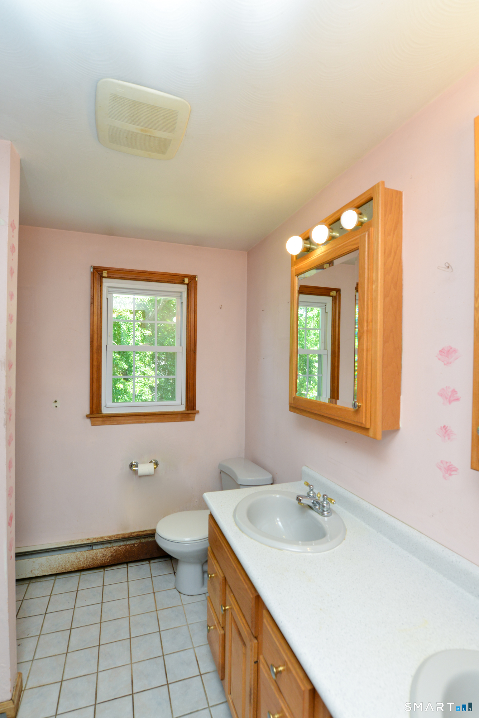 96 Crestwood Trail East Hartford CT 06118