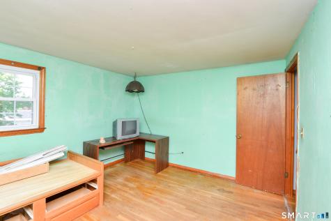 96 Crestwood Trail East Hartford CT 06118