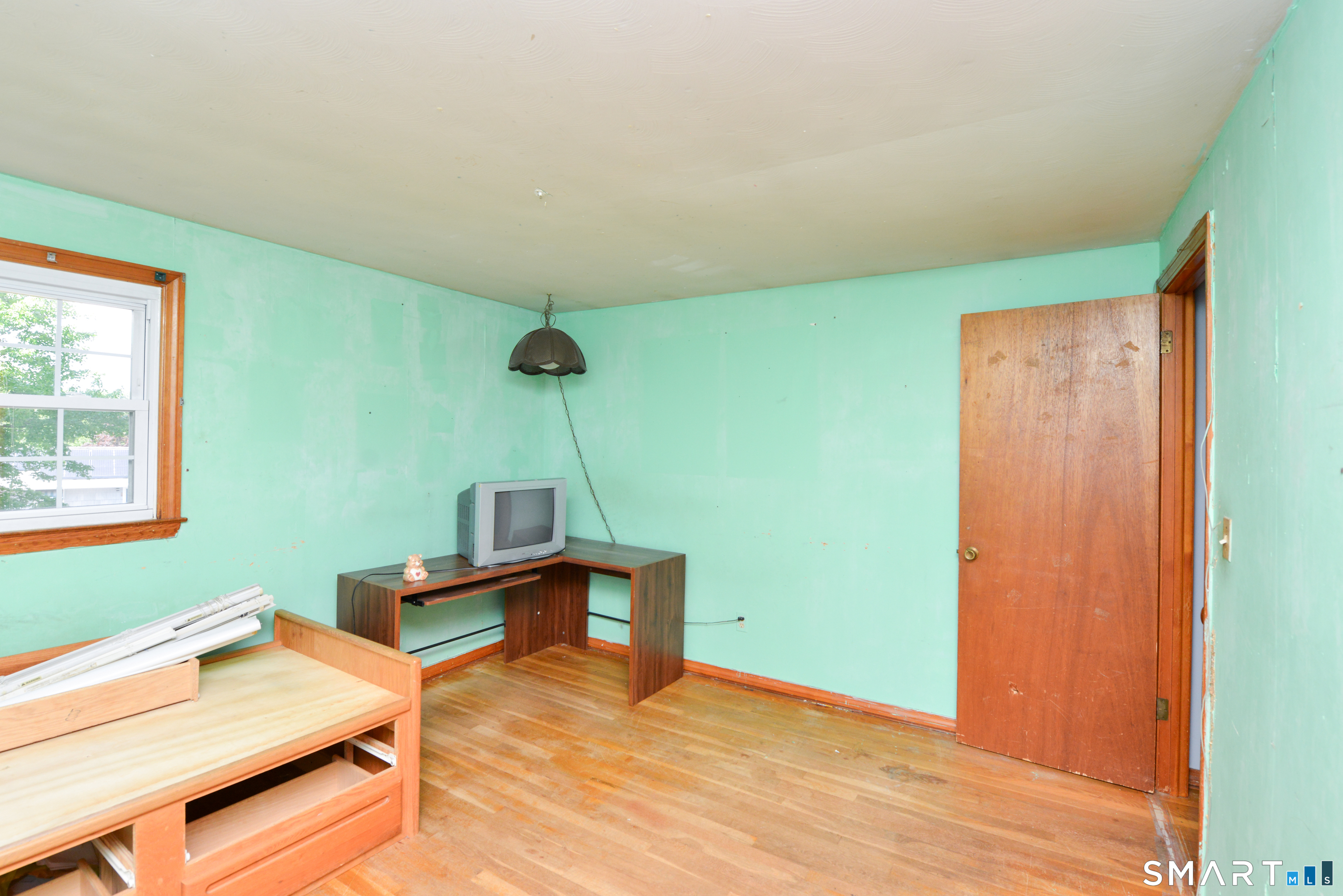96 Crestwood Trail East Hartford CT 06118