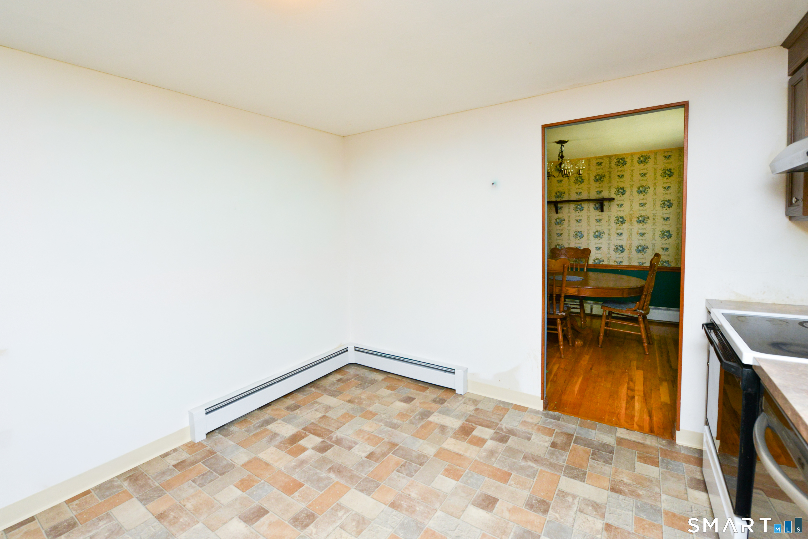96 Crestwood Trail East Hartford CT 06118