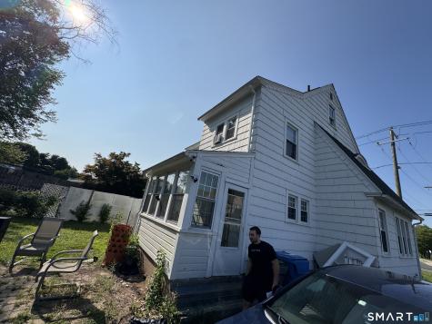 506 Center Street Manchester CT 06040