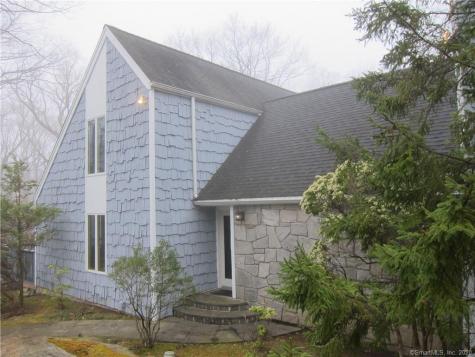 22 Dorethy Road Redding CT 06896
