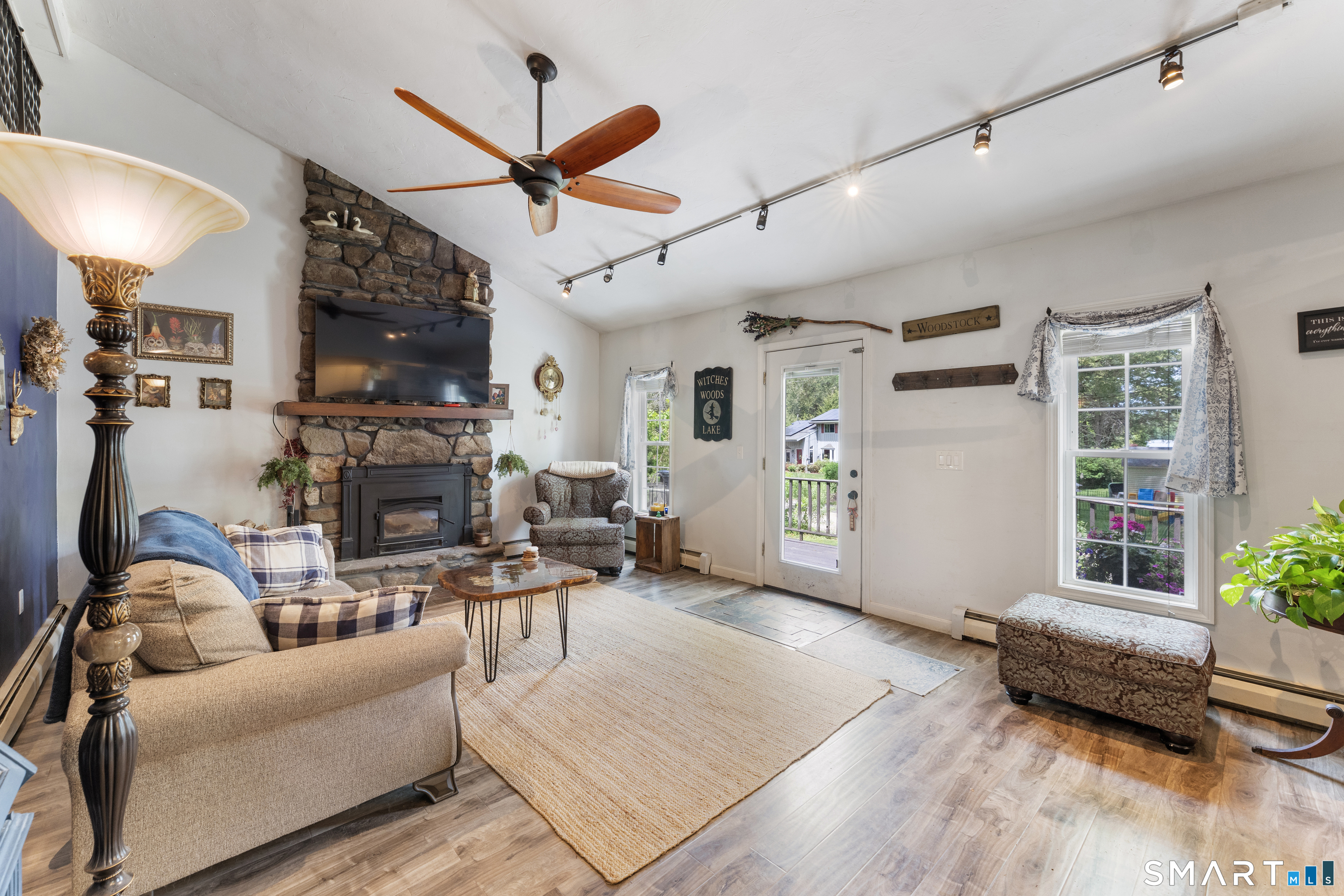 20 Crooked Trail Woodstock CT 06281