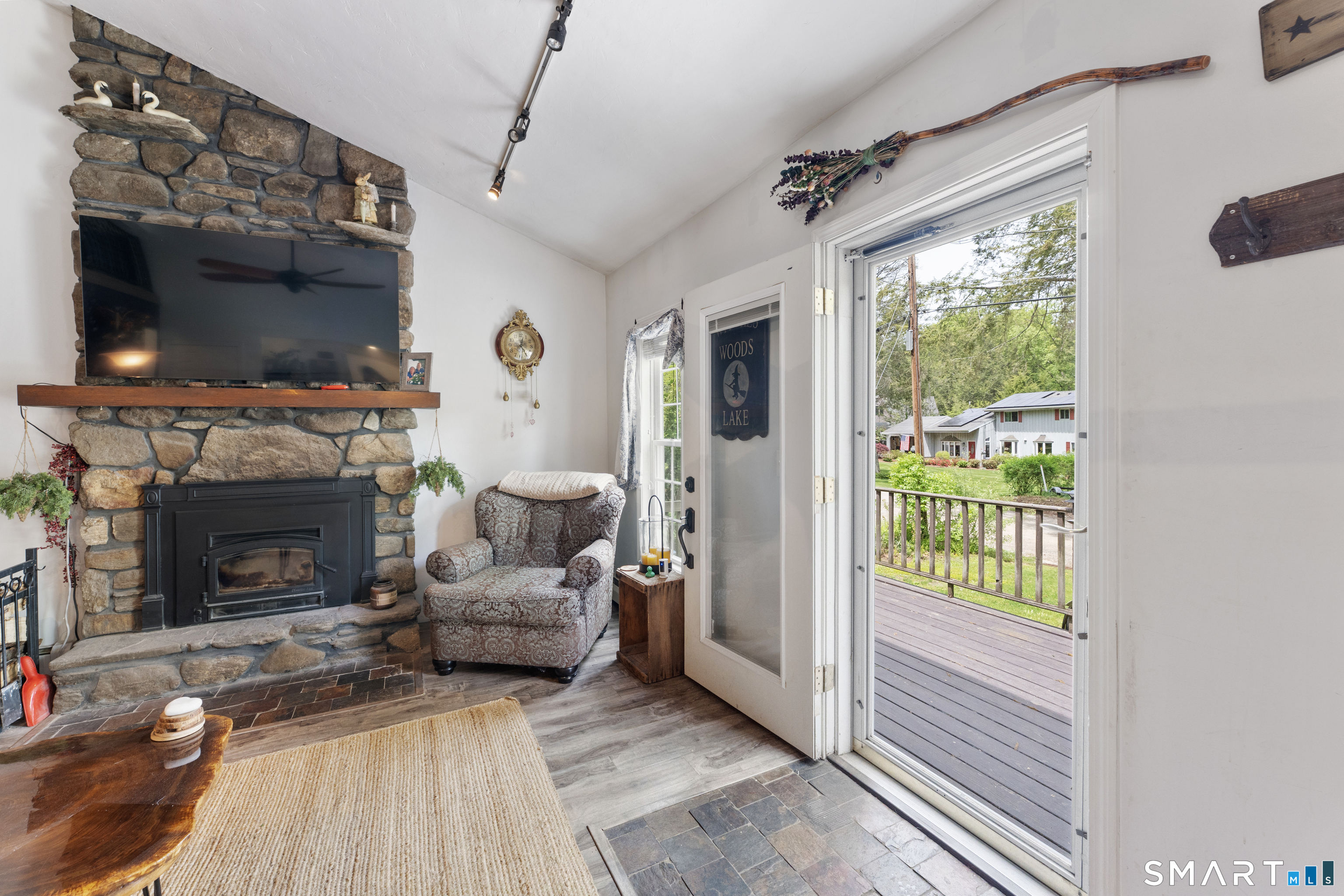 20 Crooked Trail Woodstock CT 06281