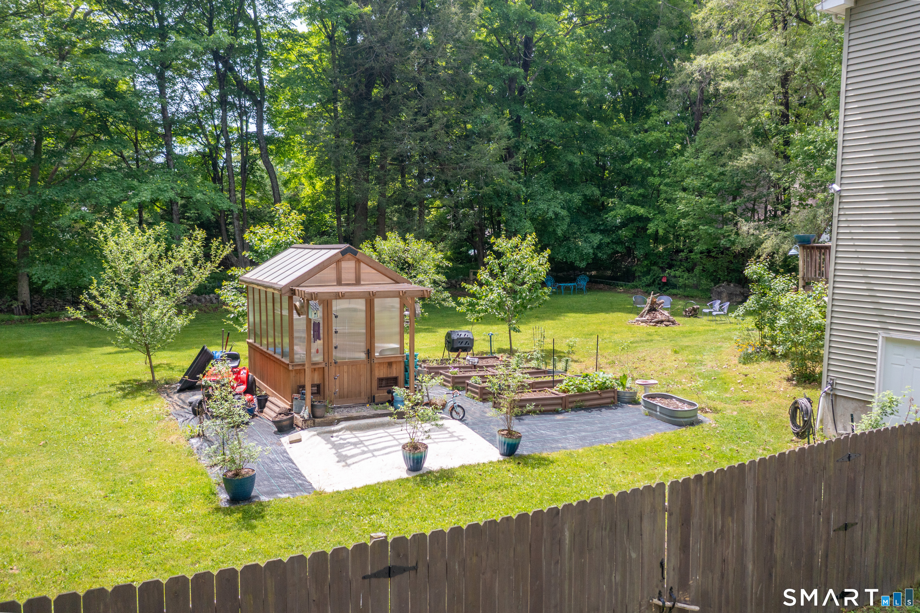 20 Crooked Trail Woodstock CT 06281