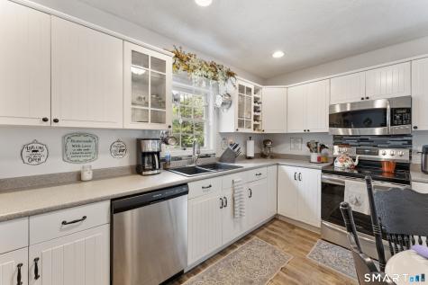 20 Crooked Trail Woodstock CT 06281